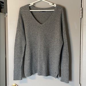 XL American Eagle knit sweater... silver